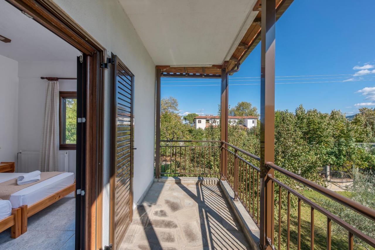 Blooming Memories Apartment Vourvourou Exterior photo